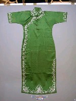 藏品(盤銀線綠短袖旗袍)的圖片